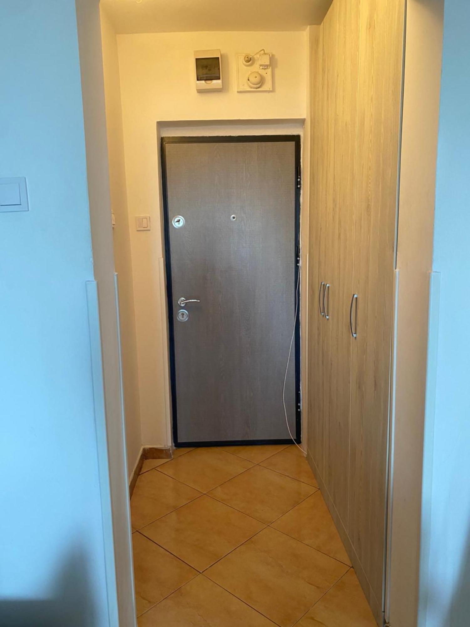 Studio Garsoniera 552 Bucureşti Ngoại thất bức ảnh