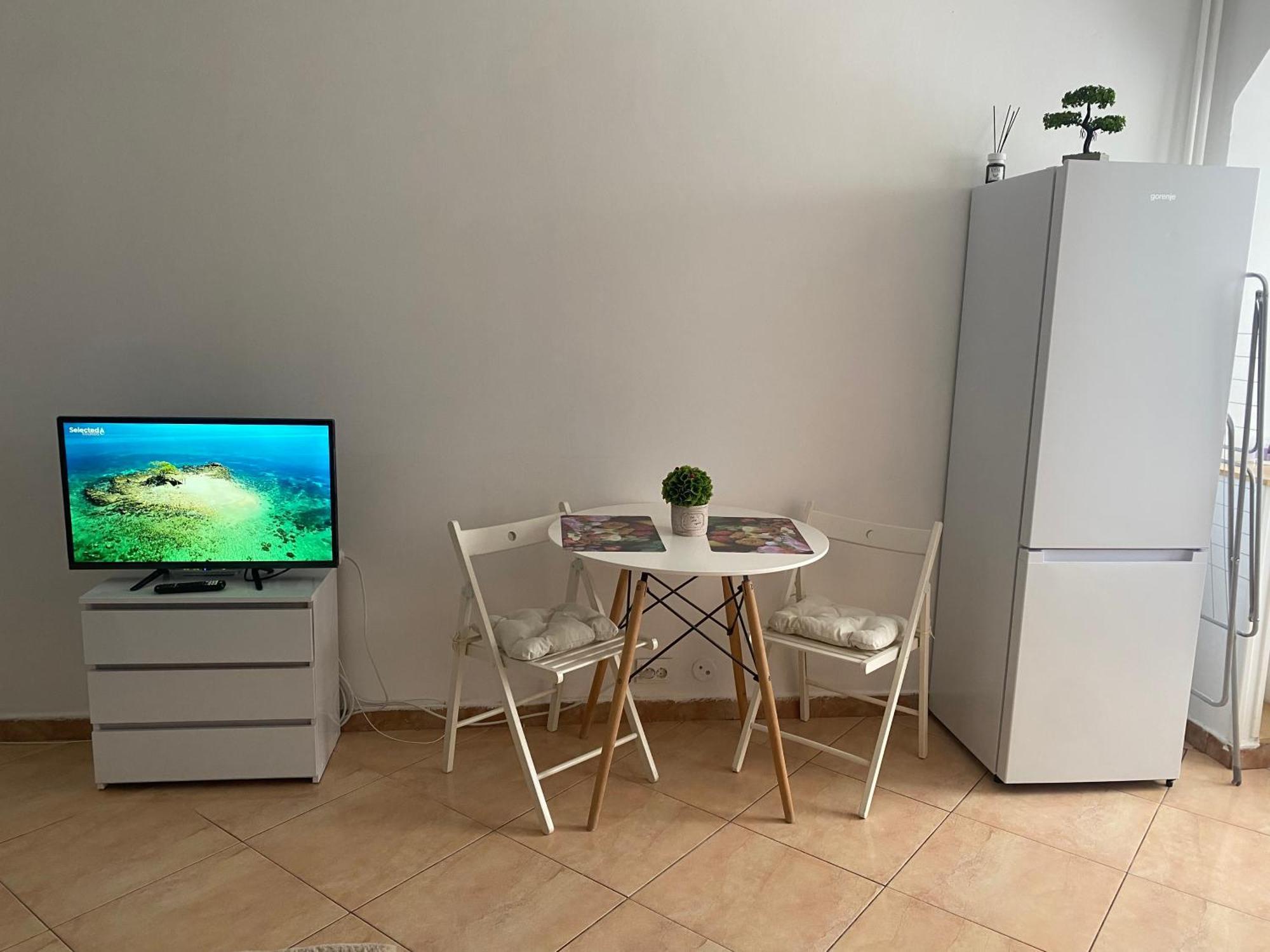 Studio Garsoniera 552 Bucureşti Ngoại thất bức ảnh