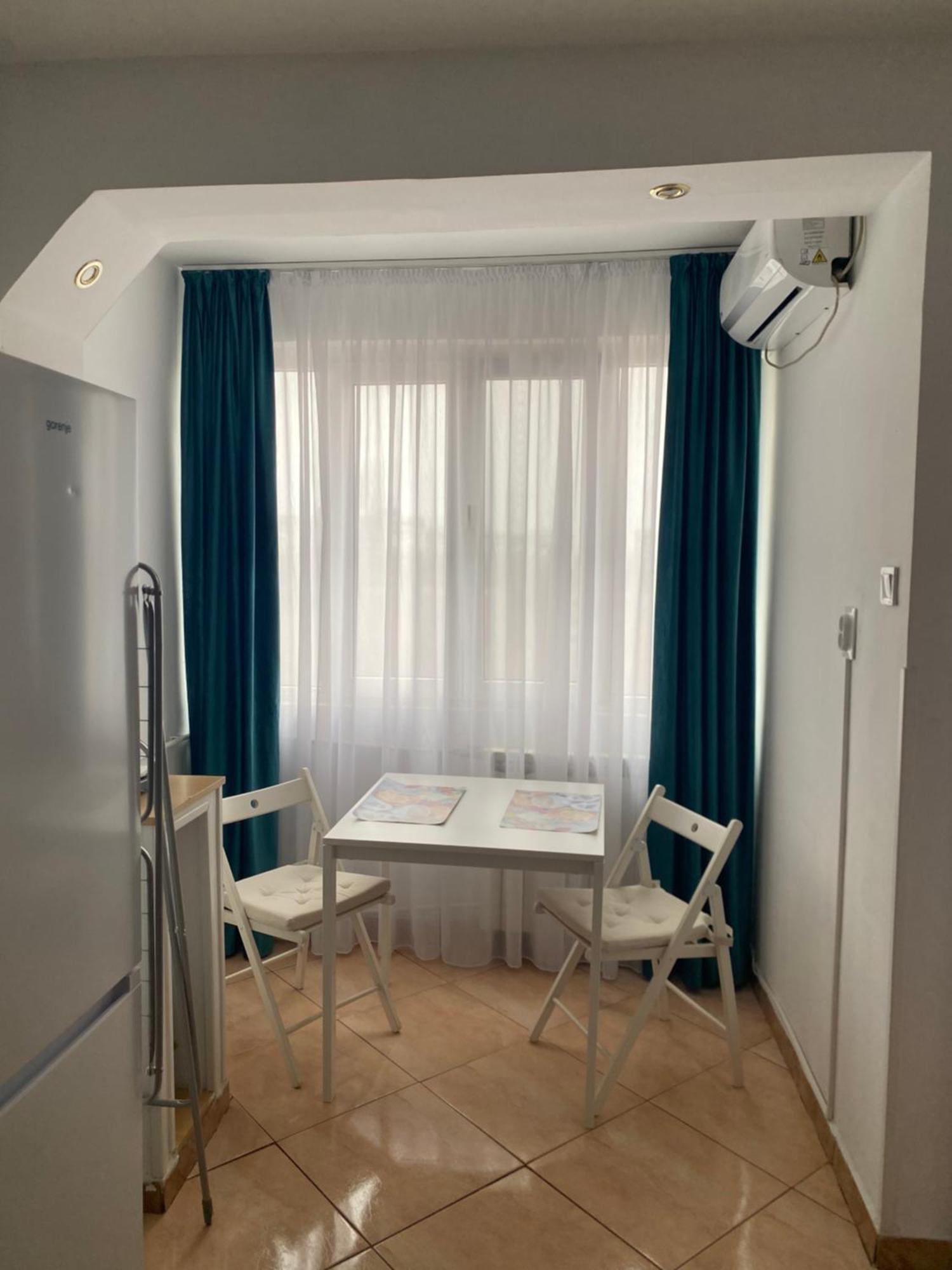 Studio Garsoniera 552 Bucureşti Ngoại thất bức ảnh