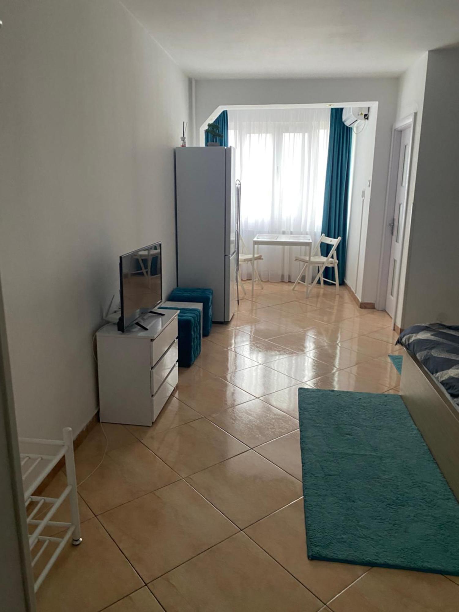 Studio Garsoniera 552 Bucureşti Ngoại thất bức ảnh